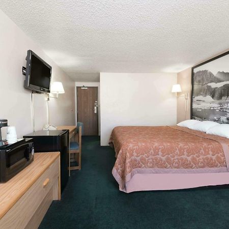 Super 8 By Wyndham Glendive Hotel Ngoại thất bức ảnh
